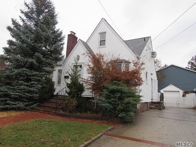1st image of 447 Rockaway Pkwy