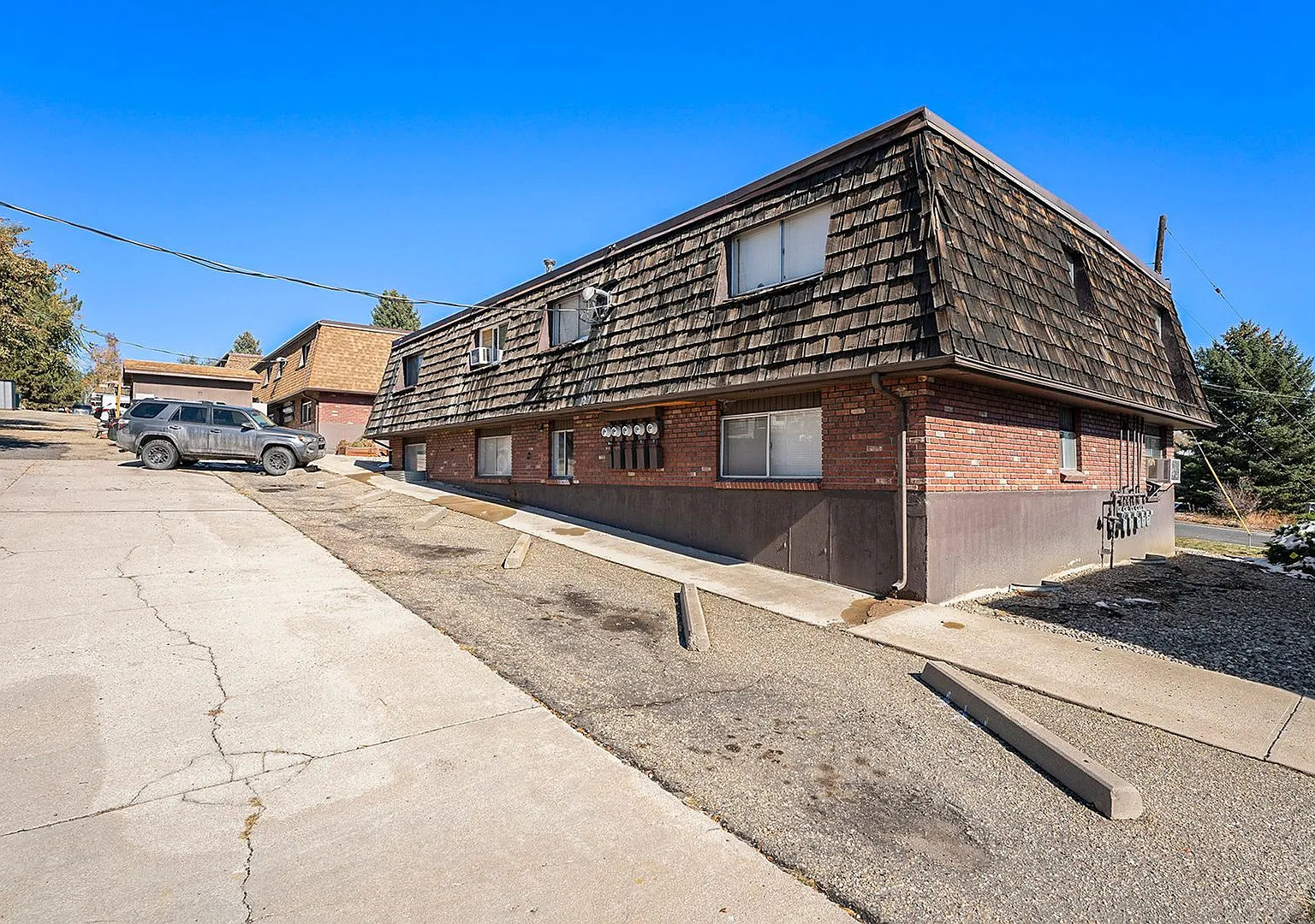 6257 Estes St — Photo 3