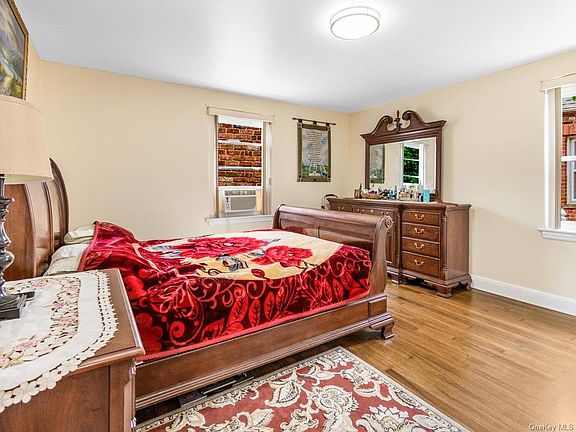 5th image of 1500 Nepperhan Ave
