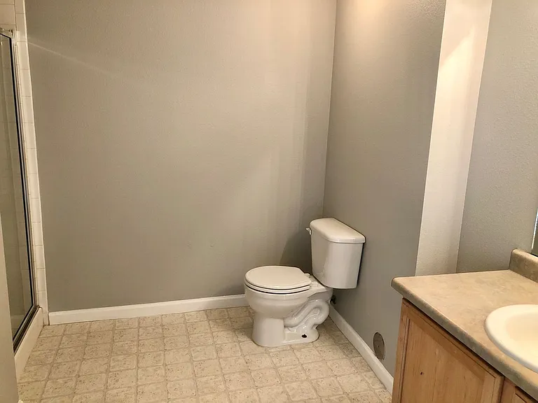 203 Lucca Dr — Photo 7