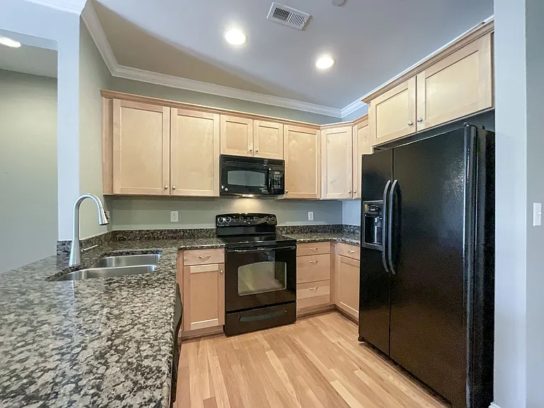 518 Clarice Ave #308 — Photo 15