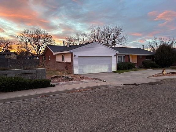 5th image of 77 Circle Dr