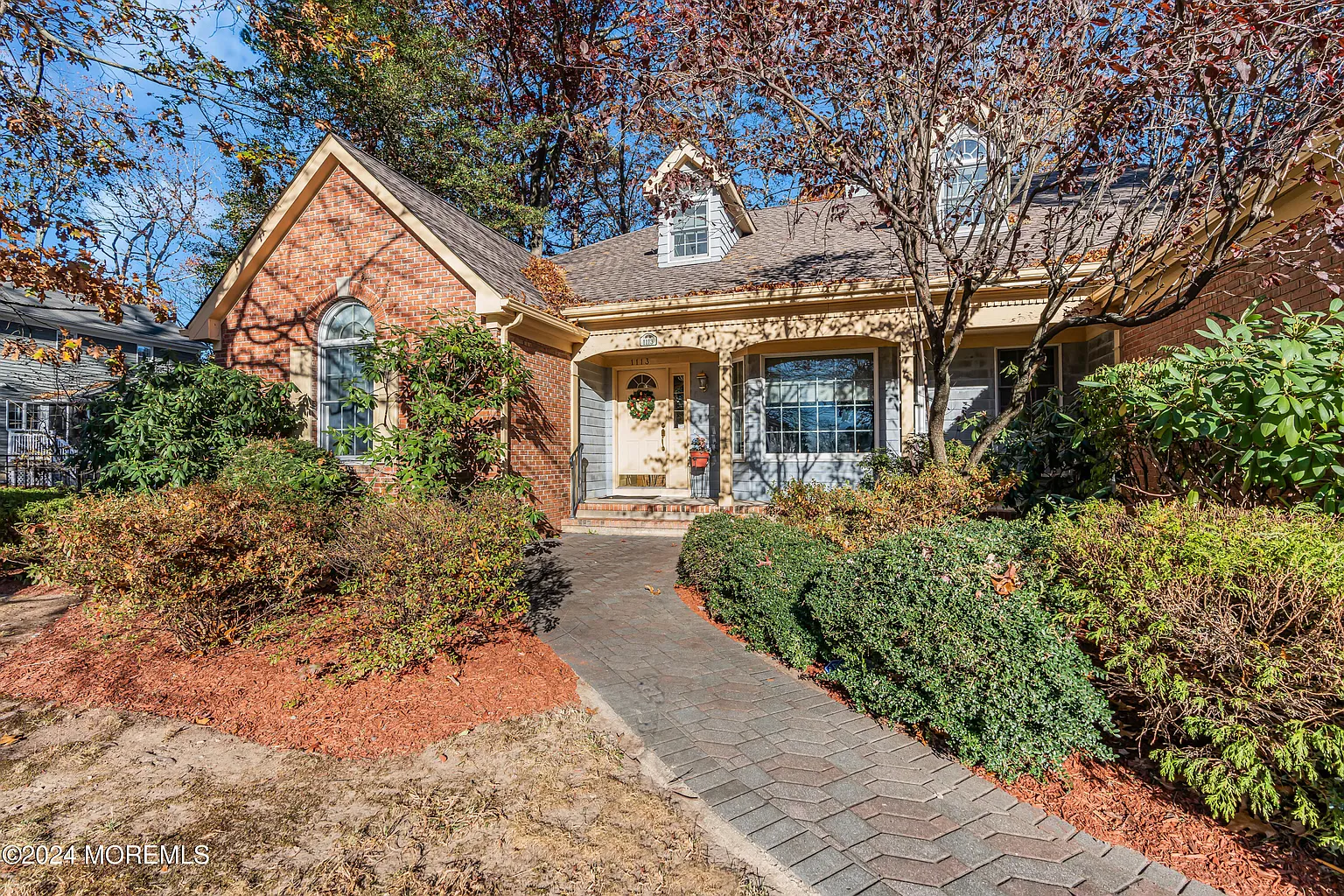 1113 Riverview Drive photo 1