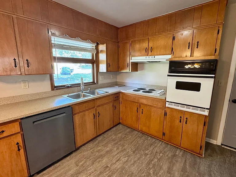 5007 S Fuller Ave — Photo 7