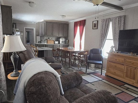 4th image of 281 Swift River Road