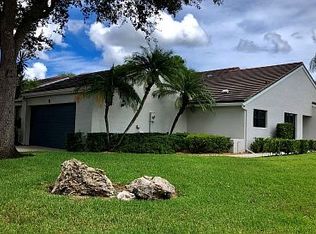 70 Edinburgh Dr, Palm Beach Gardens, FL 33418