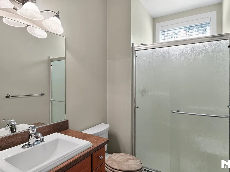 453 Dellwood Dr — Photo 36