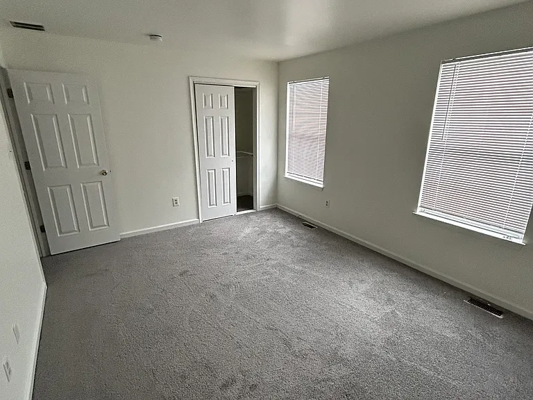 2203 Tall Pnes — Photo 10