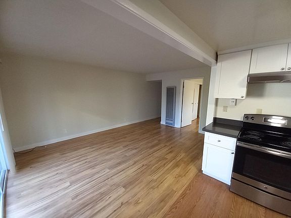 4th image of 520 San Antonio Ave APT 5