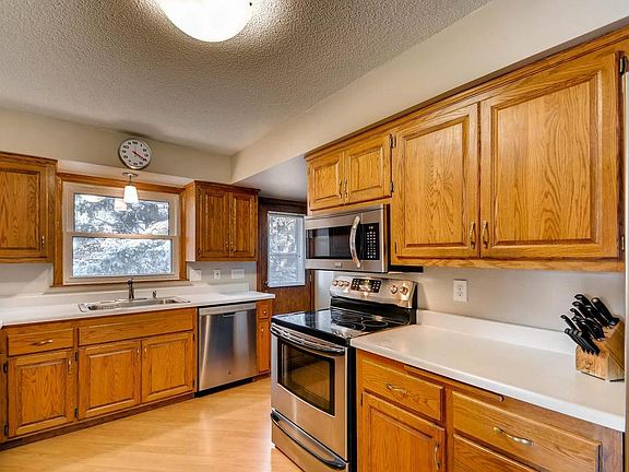 4th image of 3638 Belden Dr NE
