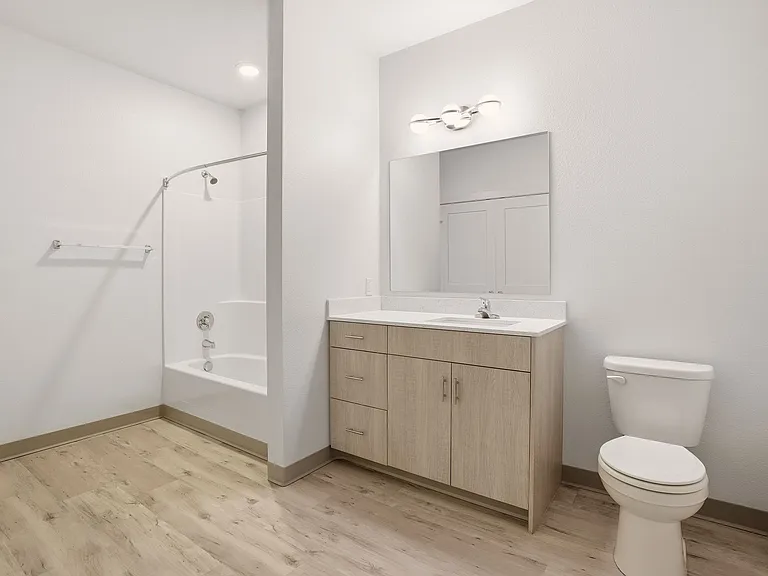 Nathan Apartments — Photo 12