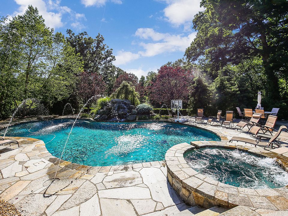 4 carriage ct,amawalk,ny,10501   (14of 25 ).jpg