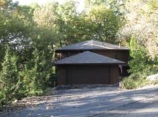 896 Tarrant Dr, Fontana, WI 53125