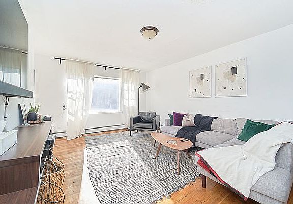 3rd image of 541 Greene Ave #2