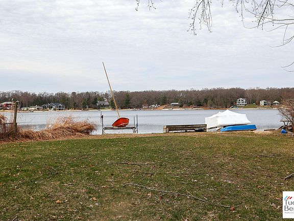 4th image of 2378 Duff Rd