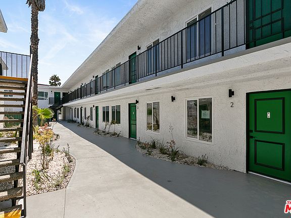 3rd image of 6736 Woodley Ave APT 2