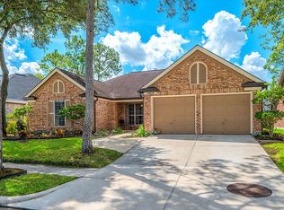 16014 Surrey Woods Dr, Friendswood, TX 77546
