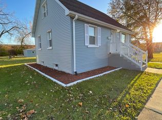 943 Broadway Ave, North Chicago, IL 60064