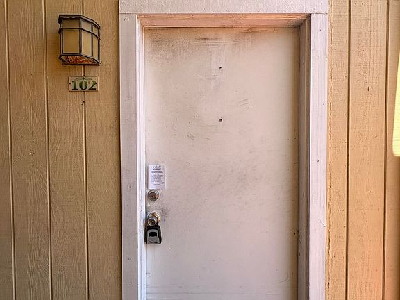 2nd image of 2100 Forest Knoll Dr NE APT 102