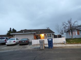 2025 Stanford Ct, Los Banos, CA 93635