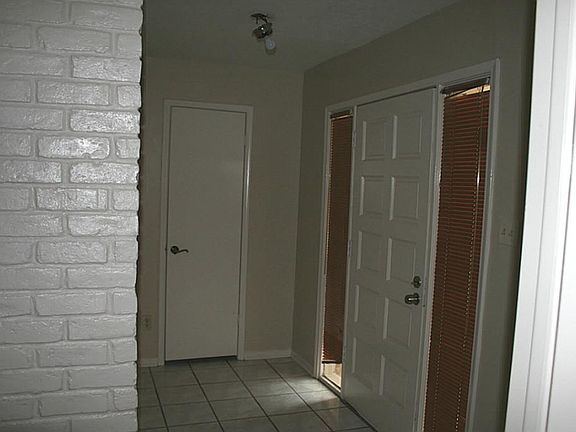 3rd image of 1510 Monroe Dr