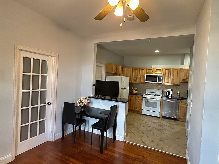 2976 John F Kennedy Blvd — Photo 4