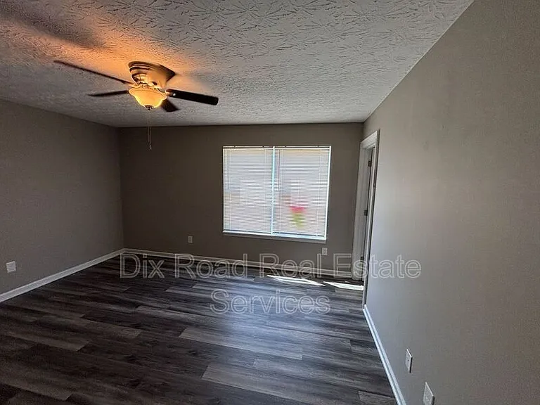 1024 Golfview Dr — Photo 13