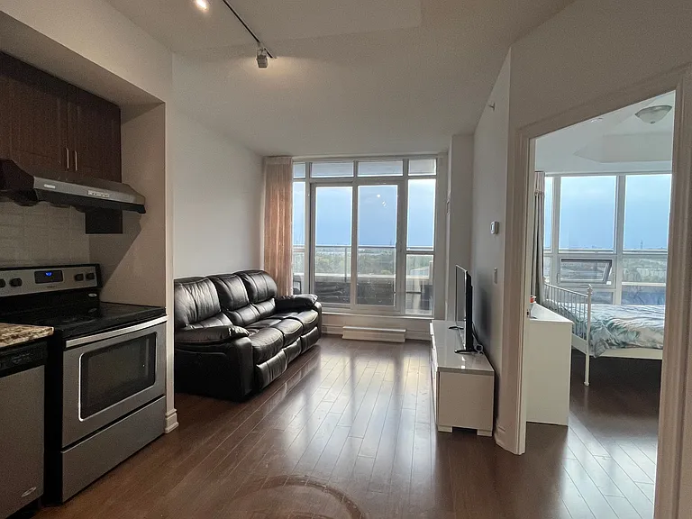 99 S Town Centre Blvd #1012 — Photo 7