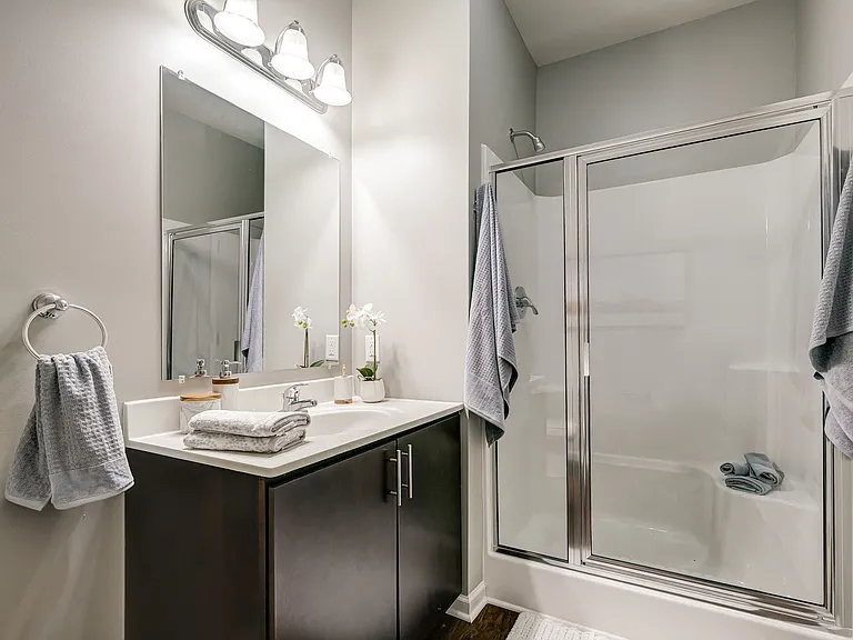 Torrente Apartment Homes — Photo 16