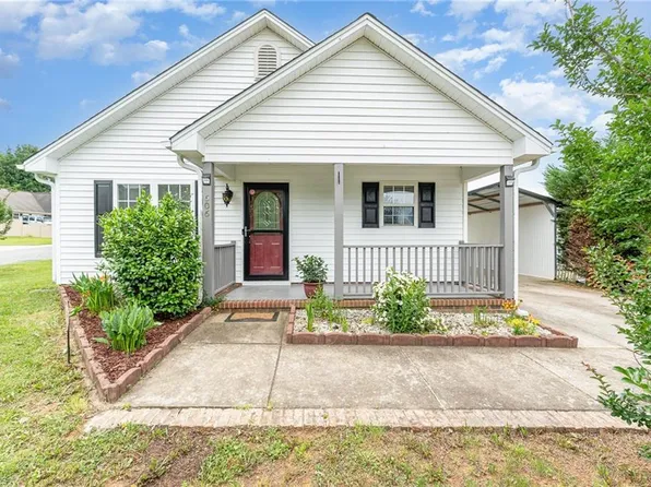 606 Arden St, Burlington, NC 27215