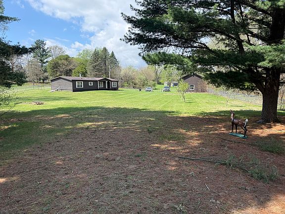4th image of 1083 S Baums Bridge Rd