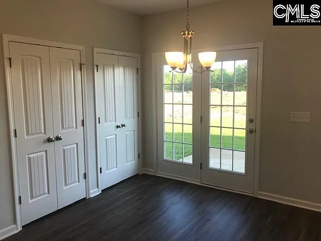 1342 Tamarind Ln — Photo 7