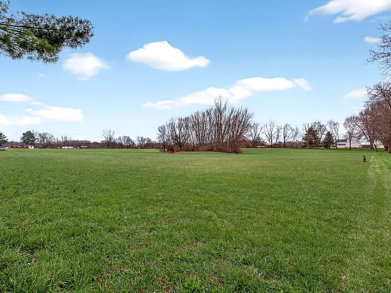 543 W Krepps Rd — Photo 38