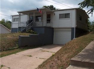61 Olive St, Burgettstown, PA 15021
