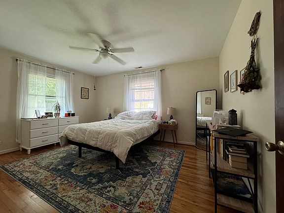 5th image of 101 E Club Blvd #A