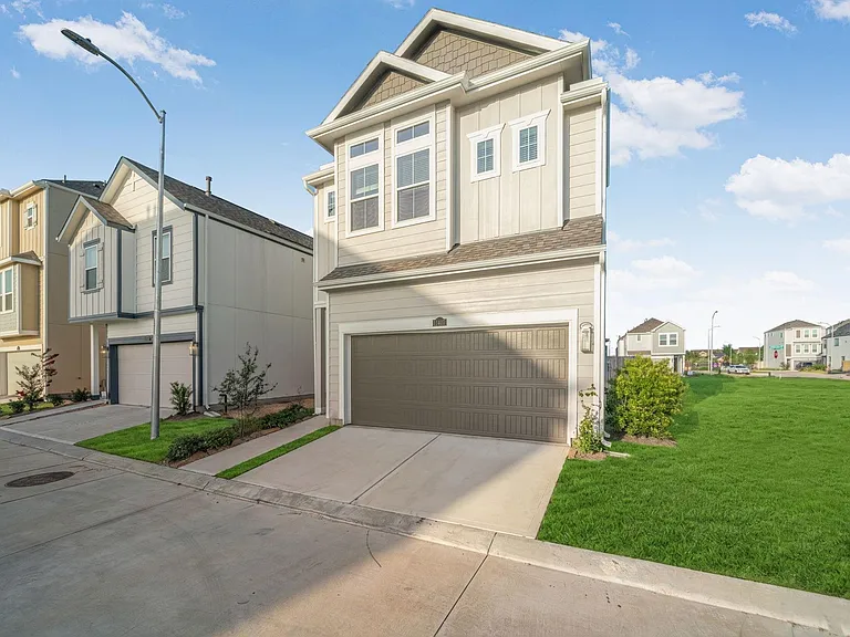 11407 Blossom Square St — Photo 1