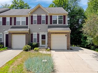 1568 Wellingshire Cir, Cuyahoga Falls, OH 44221