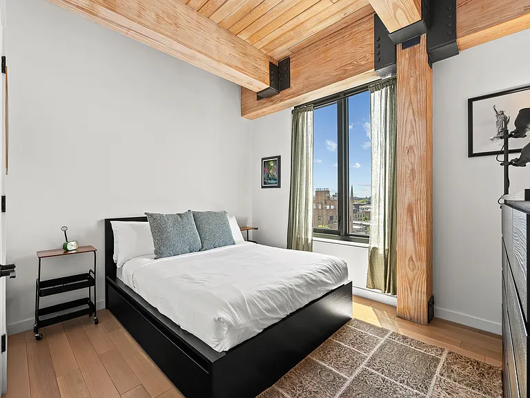 710 Metropolitan Ave #PHC — Photo 12