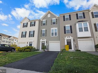 198 Norwood Dr, Falling Waters, WV 25419