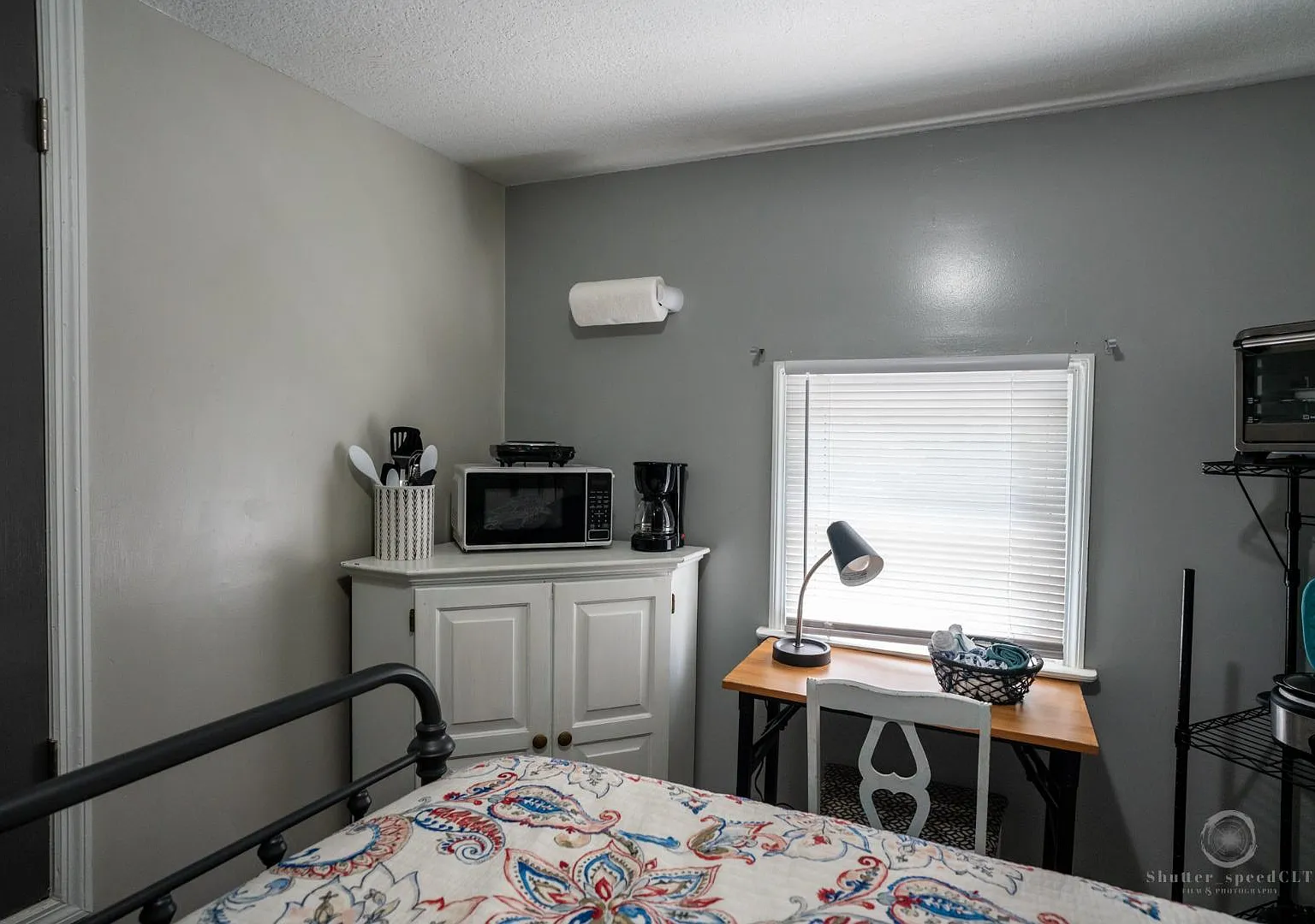 1582 N Powerhouse Rd - Unit 2 — Photo 3