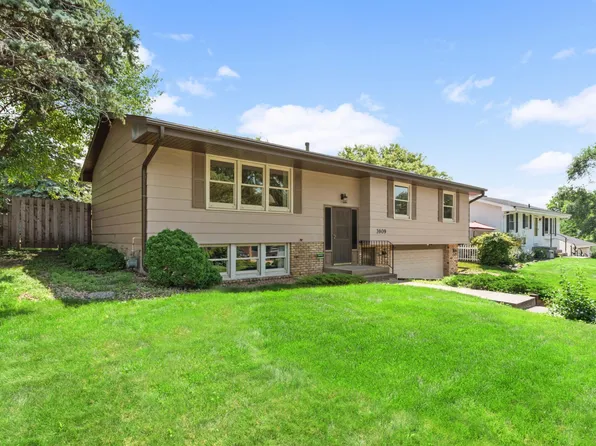 3909 Fordham Dr NE, Saint Anthony, MN 55421