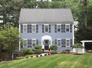 58 Cranberry Dr, Halifax, MA 02338