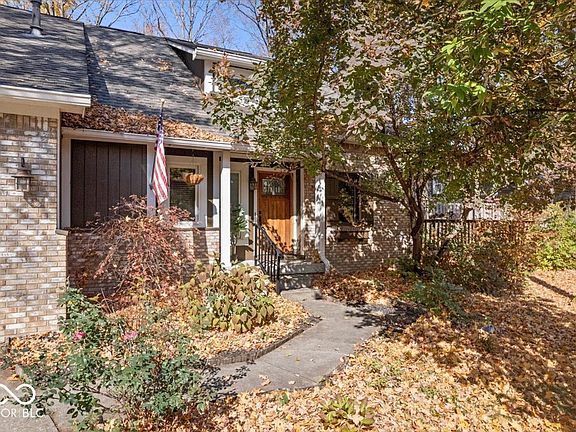 2nd image of 10946 Geist Woods South Dr