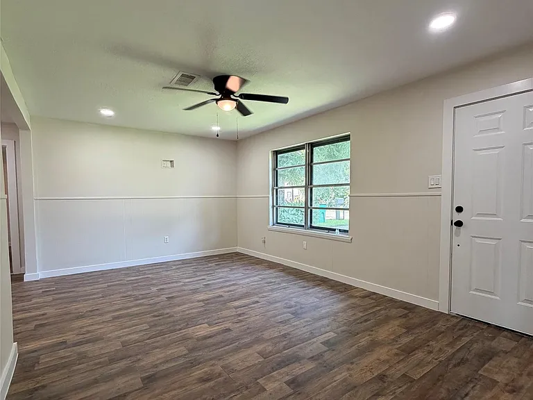 607 Pearl St — Photo 29