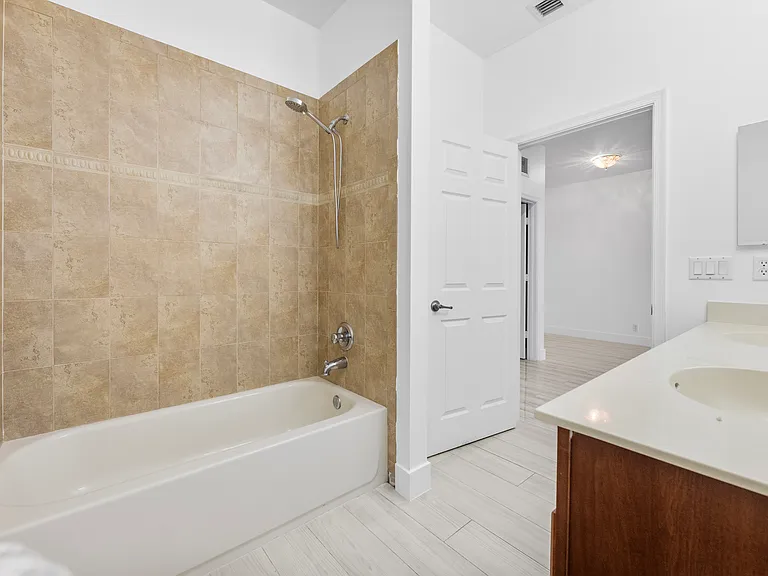 6752 Osage Cir — Photo 25