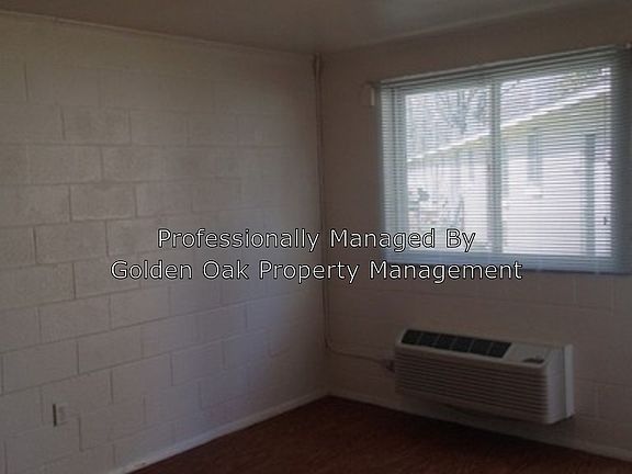 4th image of 819 15 1/2 St APT B