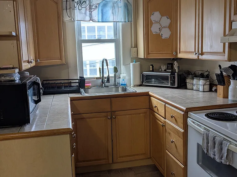 197 Nichols St #2 — Photo 3