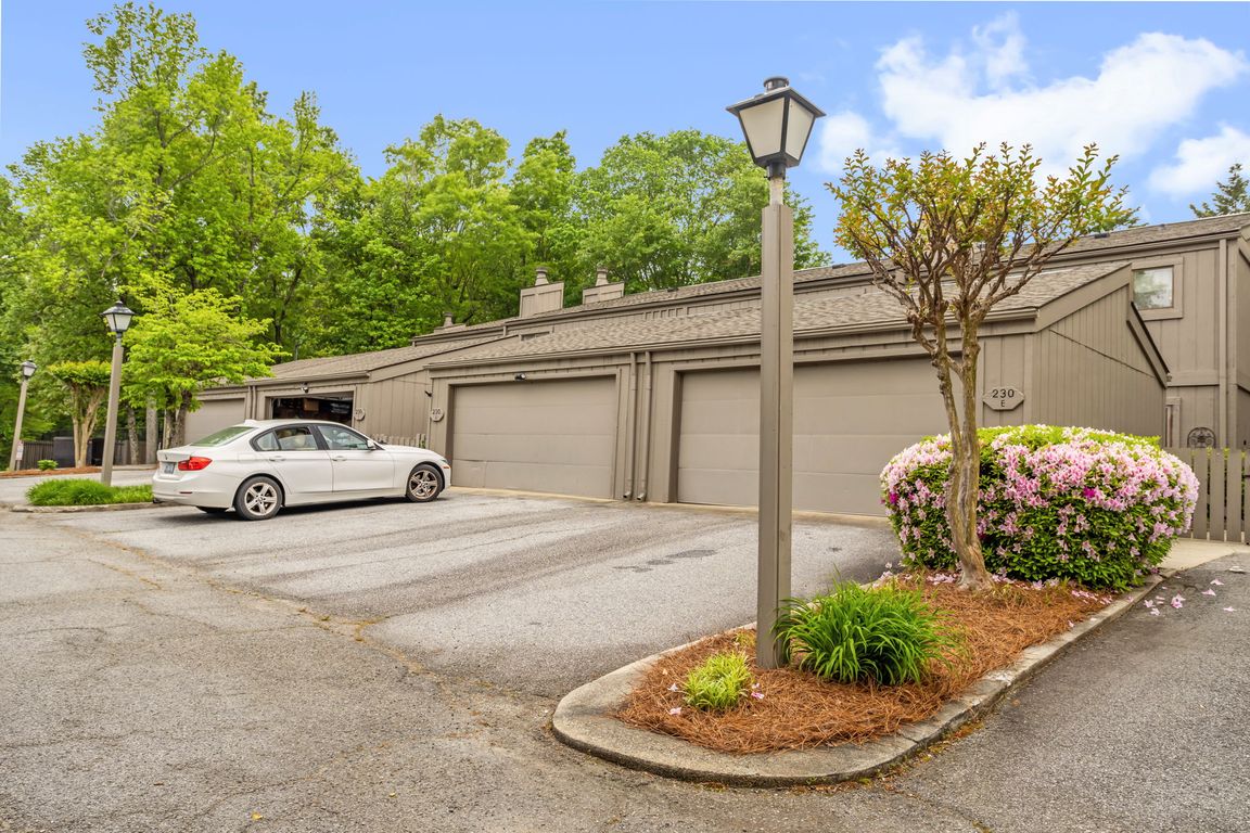3-web-or-mls-230 Nortpoint Ave-3