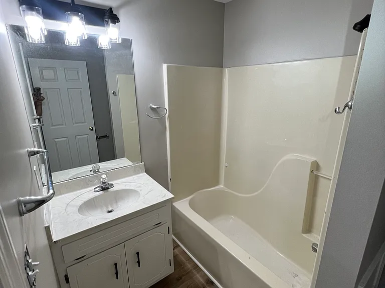 1427 Old Charlotte Rd #1 — Photo 4