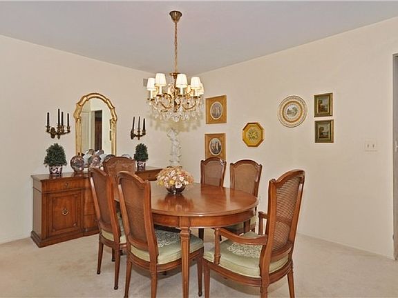 3rd image of 62 Kayser Ln